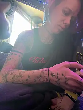 Snapshot of trashbrat chatting on 27, 6, 2026 trashbrat online show from 27, 6, 2026