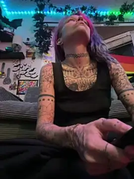 Snapshot of trashbrat chatting on 27, 7, 2026 trashbrat online show from 27, 7, 2026