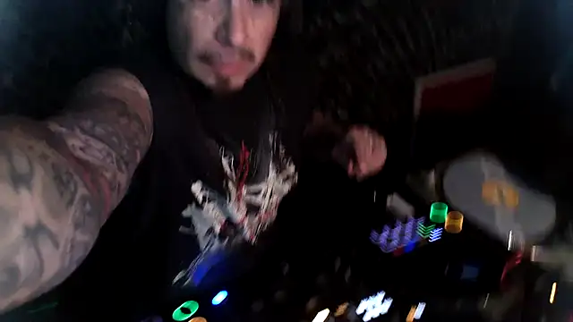 Snapshot of justthetip4209 chatting on 22, 4, 2026 justthetip4209 online show from 22, 4, 2026