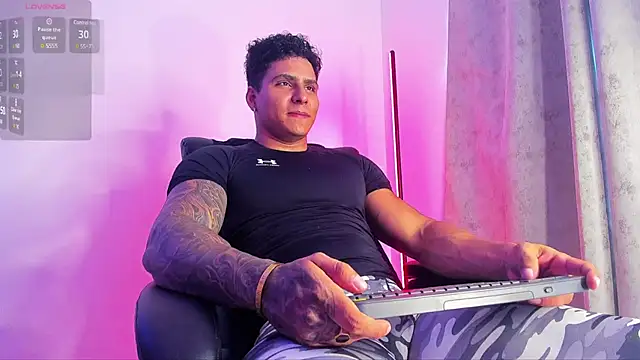 Snapshot of Maximoscott chatting on 26, 2, 2025 Maximoscott online show from 26, 2, 2025