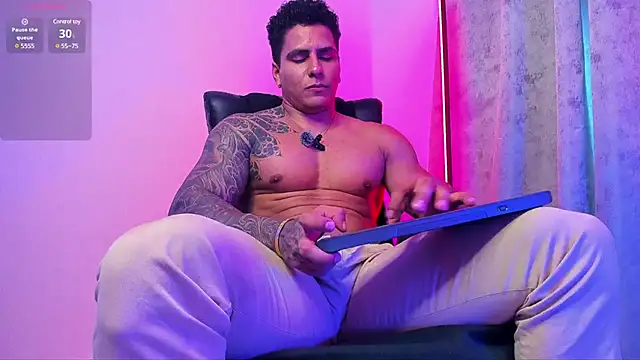 Snapshot of Maximoscott chatting on 27, 2, 2025 Maximoscott online show from 27, 2, 2025