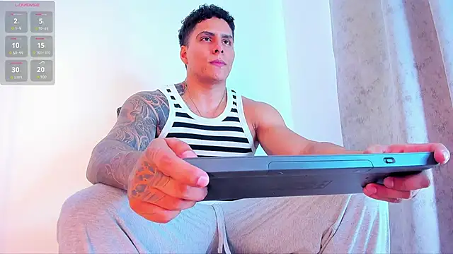 Snapshot of Maximoscott chatting on 21, 3, 2025 Maximoscott online show from 21, 3, 2025