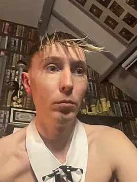 Snapshot of Slytherin-Boy009 chatting on 6, 1, 2025 Slytherin-Boy009 online show from 6, 1, 2025