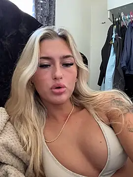 PrettyPrincess69x online show from 28, 2, 2025