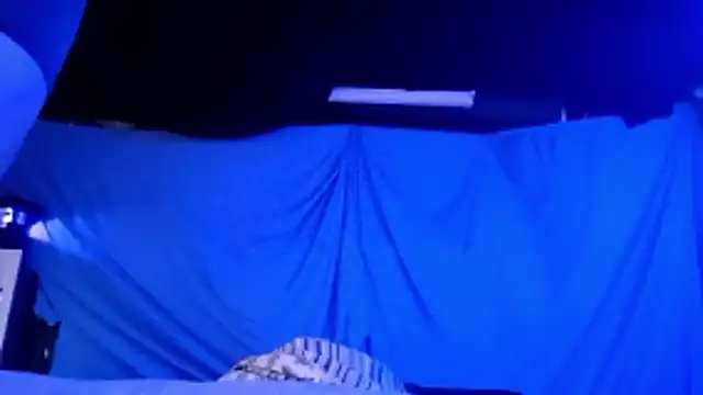 hesjustafriend online show from 13, 1, 2026