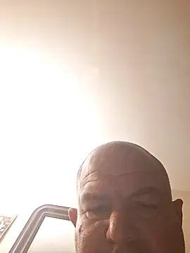 hesjustafriend online show from 21, 5, 2026
