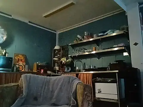 hesjustafriend online show from 28, 6, 2026