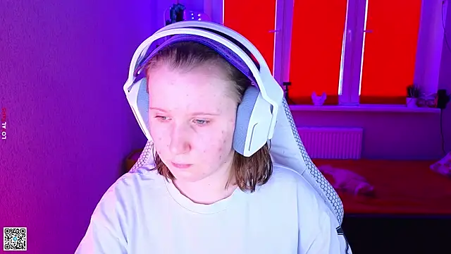 mon lola online show from 24, 11, 2025