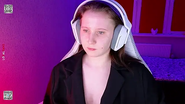 Snapshot of mon_lola chatting on 14, 4, 2026 mon lola online show from 14, 4, 2026