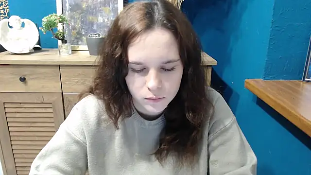 Snapshot of mini_girly chatting on 19, 12, 2025 mini girly online show from 19, 12, 2025