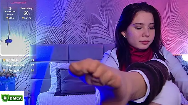 Emma plux online show from 31, 10, 2025