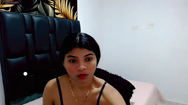 Snapshot of mia_grey01 chatting on 9, 1, 2025 mia grey01 online show from 9, 1, 2025