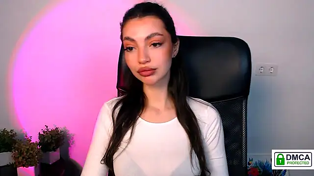 Lexi Jous online show from 12, 11, 2025