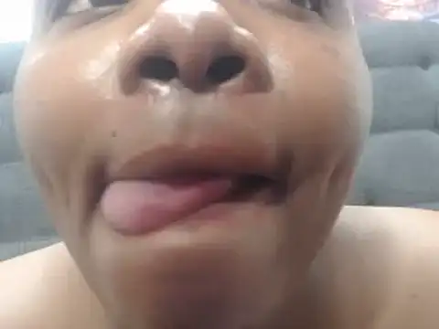 Snapshot of Devinexboobs2 chatting on 23, 2, 2025 Devinexboobs2 online show from 23, 2, 2025