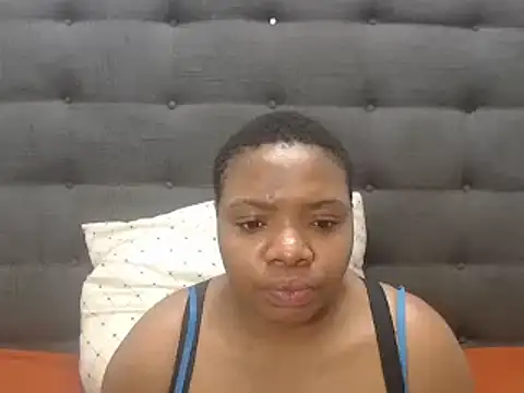 Snapshot of Devinexboobs2 chatting on 1, 3, 2025 Devinexboobs2 online show from 1, 3, 2025