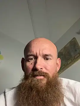 Snapshot of 32XRedBeard chatting on 8, 1, 2025 32XRedBeard online show from 8, 1, 2025