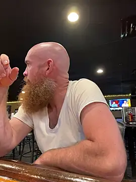 Snapshot of 32XRedBeard chatting on 27, 1, 2025 32XRedBeard online show from 27, 1, 2025