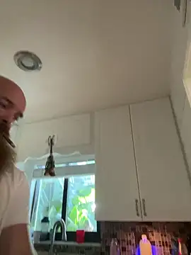 Snapshot of 32XRedBeard chatting on 10, 2, 2025 32XRedBeard online show from 10, 2, 2025