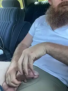 Snapshot of 32XRedBeard chatting on 12, 3, 2025 32XRedBeard online show from 12, 3, 2025