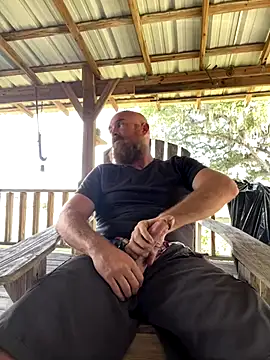 Snapshot of 32XRedBeard chatting on 16, 11, 2025 32XRedBeard online show from 16, 11, 2025