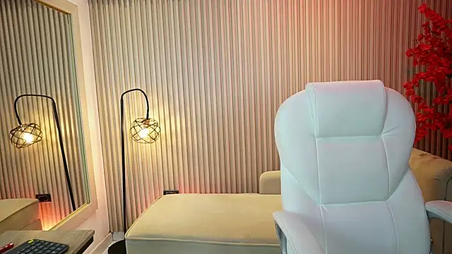 Snapshot of Emma_Walkerr_ chatting on 10, 9, 2025 Emma Walkerr online show from 10, 9, 2025