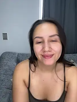 Snapshot of Jullya_x chatting on 6, 4, 2026 Jullya x online show from 6, 4, 2026