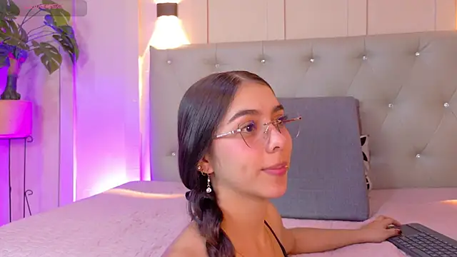 cristal antoni online show from 28, 11, 2025