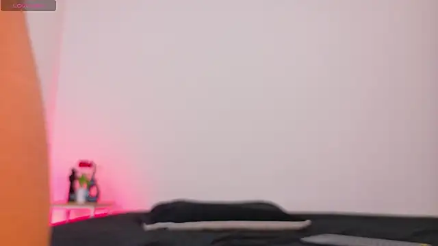 Snapshot of cristal_antoni chatting on 4, 3, 2026 cristal antoni online show from 4, 3, 2026