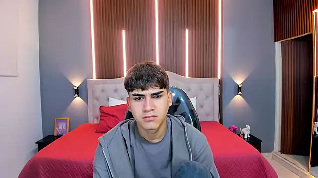 Tommy18   online show from 29, 10, 2025