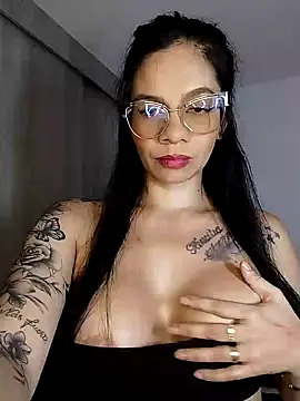 Snapshot of AM_HABBY chatting on 1, 2, 2025 AM HABBY online show from 1, 2, 2025