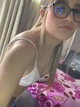 LunaShine  online show from 16, 2, 2025