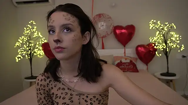 Snapshot of AnnaElys chatting on 18, 2, 2025 AnnaElys online show from 18, 2, 2025