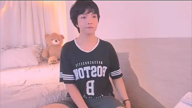 AllanYong18 online show from 26, 11, 2025