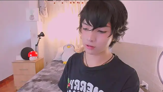 AllanYong18 online show from 26, 3, 2026