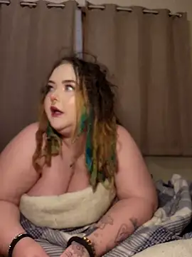 Snapshot of LitHippieBaby420 chatting on 18, 2, 2025 LitHippieBaby420 online show from 18, 2, 2025