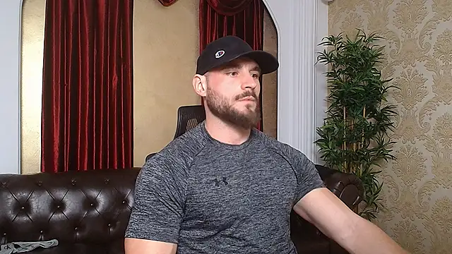 Snapshot of AdamJamesonn chatting on 8, 3, 2025 AdamJamesonn online show from 8, 3, 2025