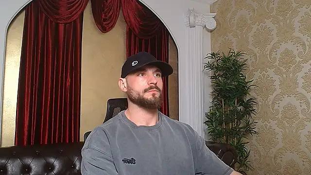 Snapshot of AdamJamesonn chatting on 12, 3, 2025 AdamJamesonn online show from 12, 3, 2025