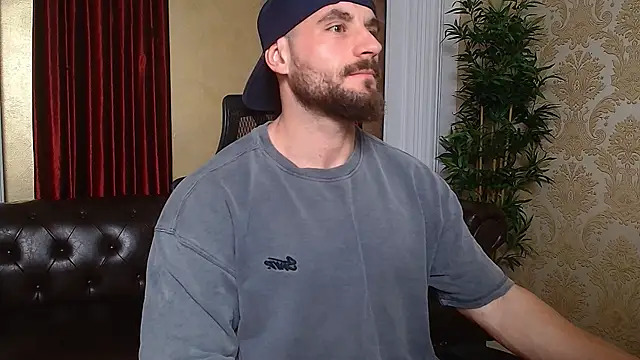 Snapshot of AdamJamesonn chatting on 14, 3, 2025 AdamJamesonn online show from 14, 3, 2025