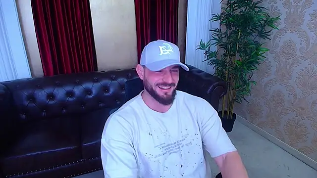 Snapshot of AdamJamesonn chatting on 3, 11, 2025 AdamJamesonn online show from 3, 11, 2025