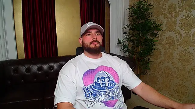 Snapshot of AdamJamesonn chatting on 14, 11, 2025 AdamJamesonn online show from 14, 11, 2025