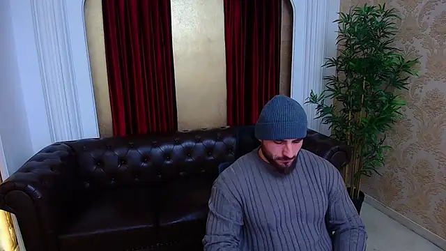 Snapshot of AdamJamesonn chatting on 14, 12, 2025 AdamJamesonn online show from 14, 12, 2025