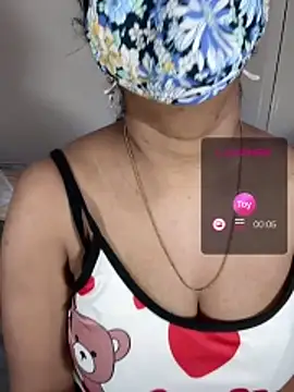 Snapshot of ArathyNambyarMallu chatting on 27, 4, 2026 ArathyNambyarMallu online show from 27, 4, 2026