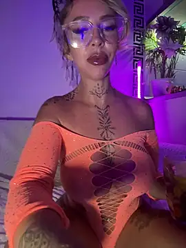 Snapshot of CheekyChels chatting on 9, 5, 2026 CheekyChels online show from 9, 5, 2026