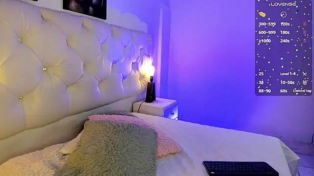 kathy bakerr online show from 30, 10, 2025