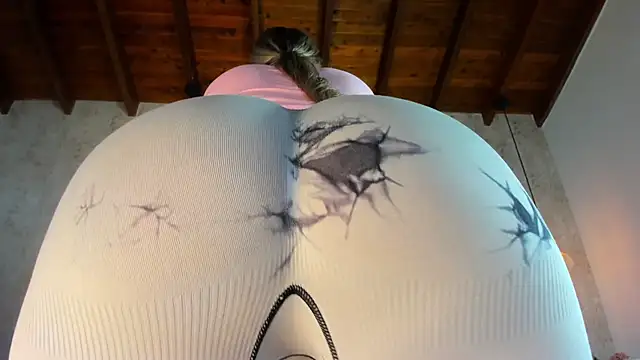 Marttina Ruiz online show from 22, 12, 2025