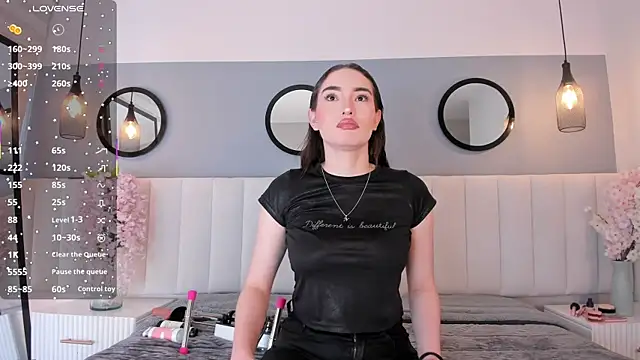 chelsea bolton  online show from 1, 3, 2026