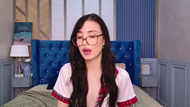 EmmaLawrens online show from 16, 2, 2025