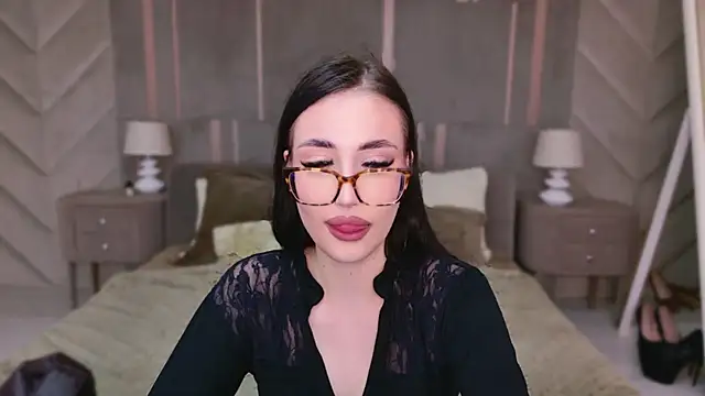 EmmaLawrens online show from 13, 3, 2025