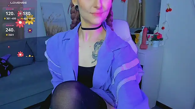 Snapshot of Emily__Mooree chatting on 16, 1, 2025 Emily Mooree online show from 16, 1, 2025