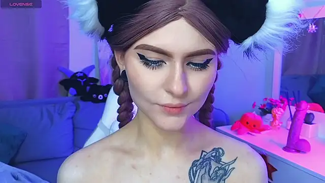 Snapshot of Emily__Mooree chatting on 3, 2, 2025 Emily Mooree online show from 3, 2, 2025